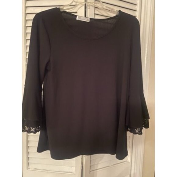 89th + Madison Black Pullover decorative cutouts on Bell Sleeves Medium - Picture 1 of 6